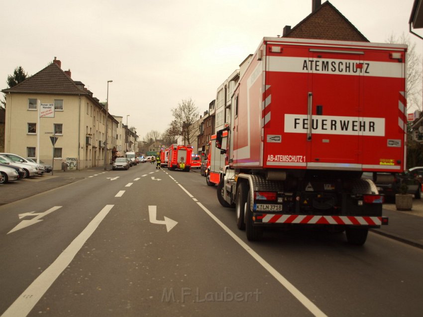 Weisses Pulver im Buero gefunden Koeln Porz Mitte Hauptstr P003.JPG